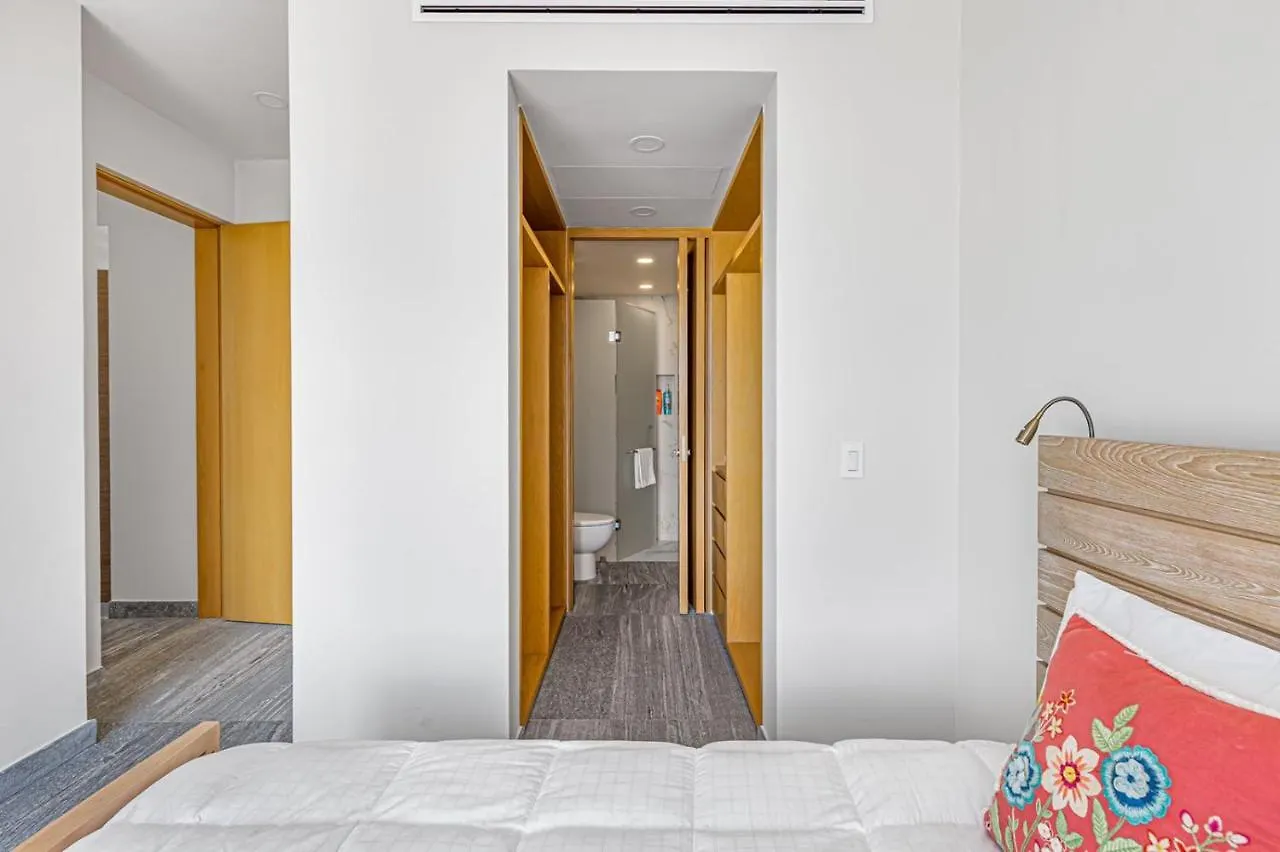 Apartment Luxury 3Br Condo* Rooftop Pool, Near The Beach Cancun